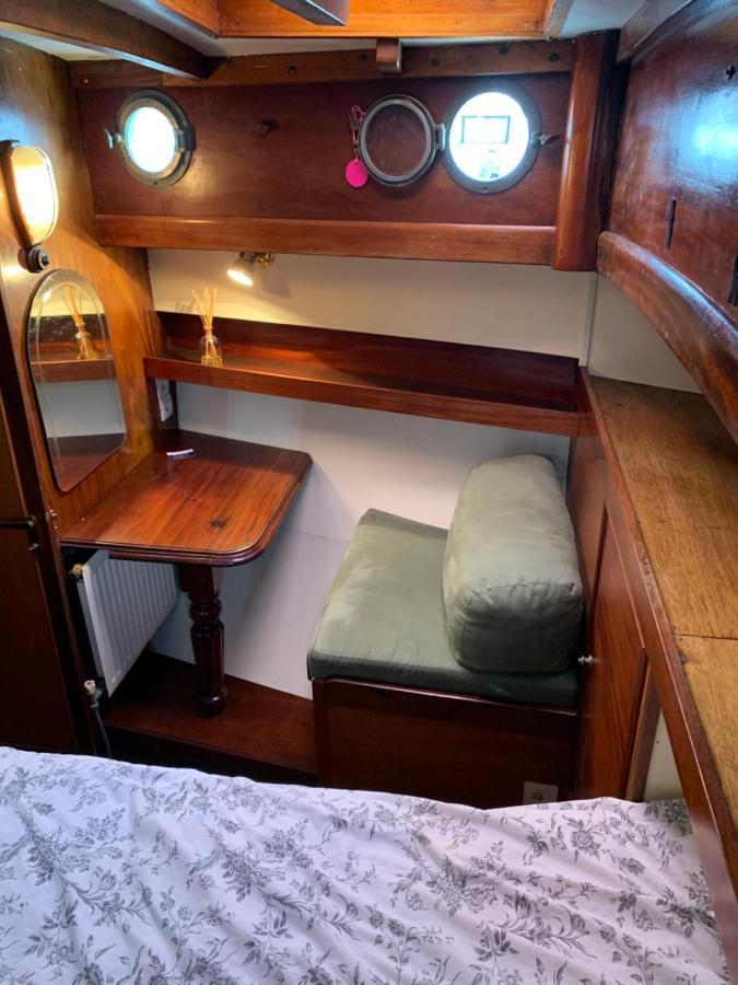 Port Deauville Yacht vintage Extérieur photo