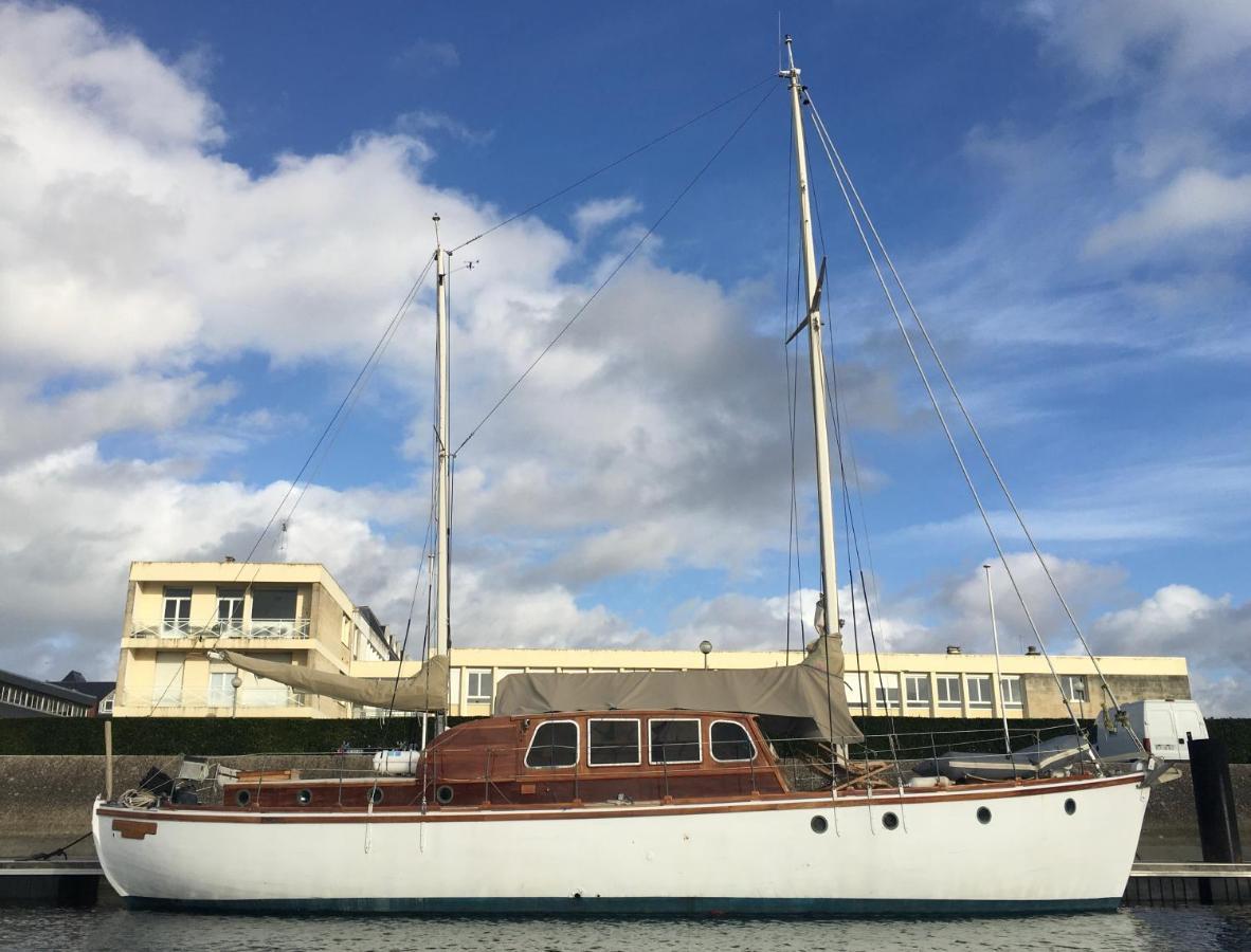 Port Deauville Yacht vintage Extérieur photo